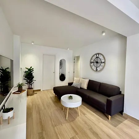 Flores 4 Apartment *